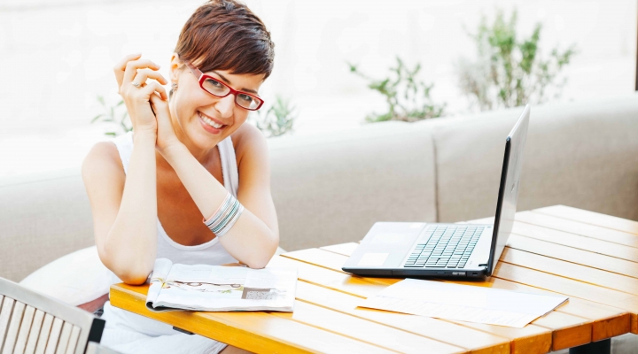 Do you know the difference between your credit score and credit report?